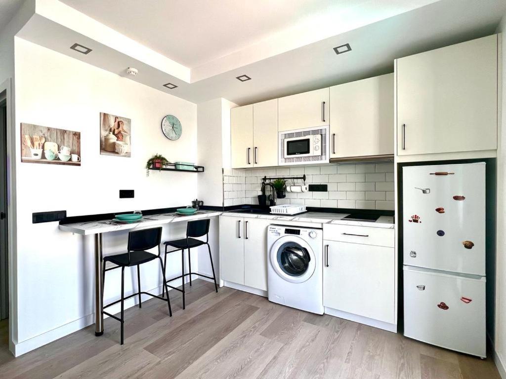Fm Beach Home - Renovated Apartment With Swimming Pool Near Maspalomas Dunes & Beach Playa del Ingles  Exterior photo